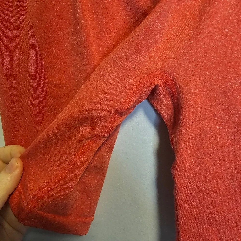 NVGTN Seamless Coral Ribbed‎ High Waist Workout Shorts Size S